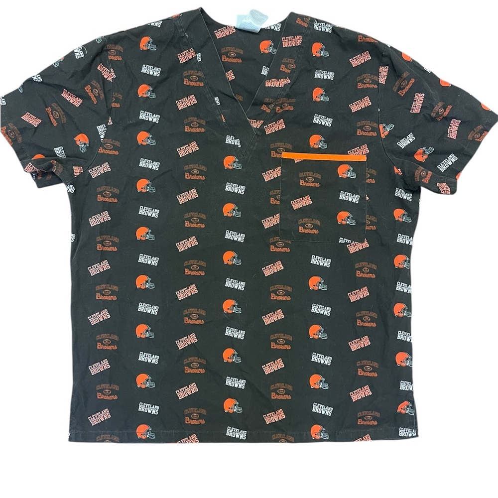 NFL unisex Cleveland Browns‎ Repeat Logo Scrub Top.